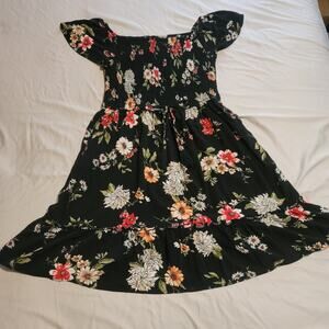 Xhilaration Women's Floral Goth Short Sleeve Dress Size M With Pockets